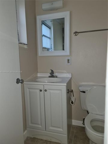 5162 NE 6th Ave 306, Oakland Park, FL 33334