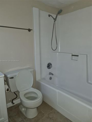 5162 NE 6th Ave 306, Oakland Park, FL 33334