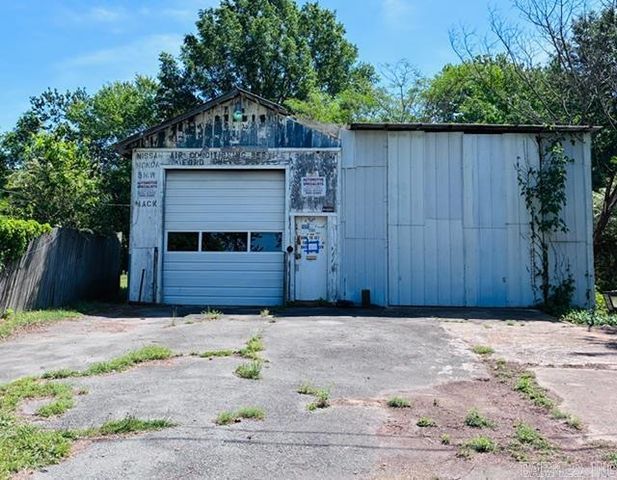 5924 Tammy Lane, Sherwood, AR 72117