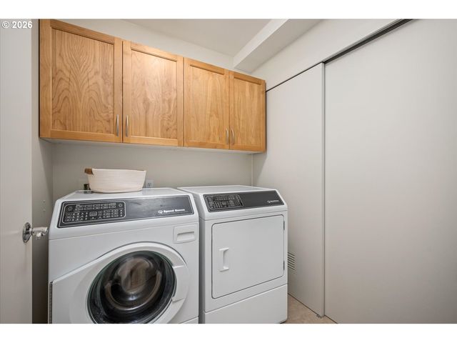 780 Nw WESTOVER Sq 3, Portland, OR 97210