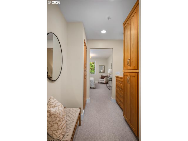 780 Nw WESTOVER Sq 3, Portland, OR 97210