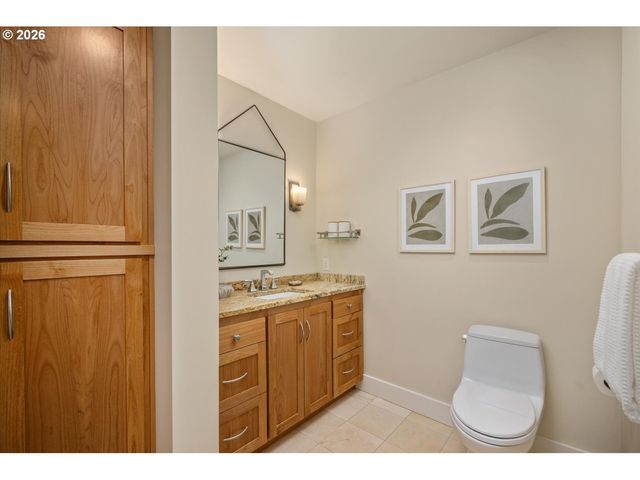 780 Nw WESTOVER Sq 3, Portland, OR 97210