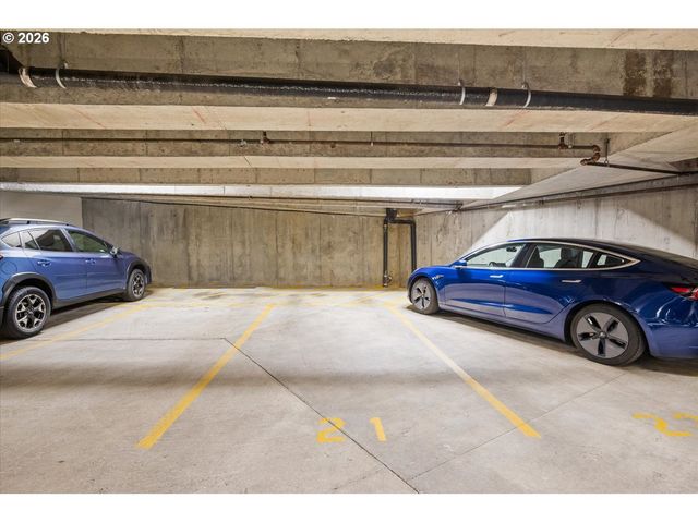 780 Nw WESTOVER Sq 3, Portland, OR 97210