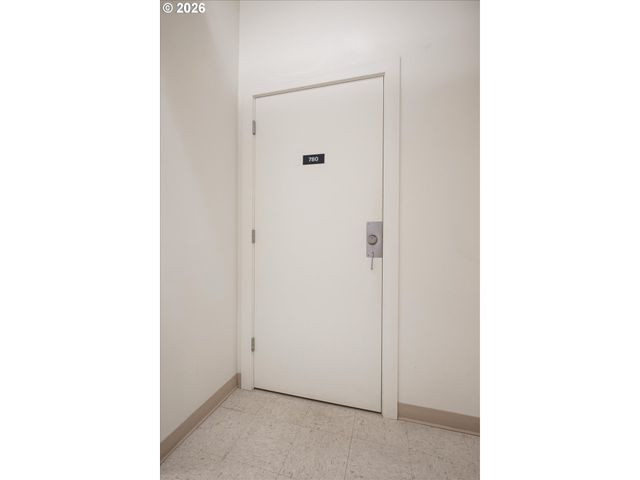 780 Nw WESTOVER Sq 3, Portland, OR 97210