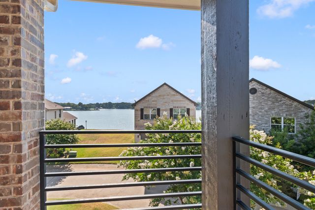 172 Marina Drive, Mabank, TX 75156