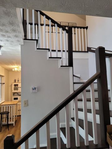 305 S Main Street, Versailles, KY 40383