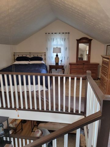 305 S Main Street, Versailles, KY 40383