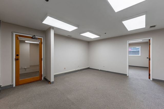 200 N Northwest Highway 100, Barrington, IL 60010