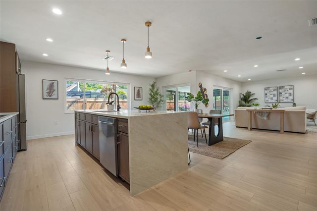 2370 ROBYN COURT, Dunedin, FL 34698