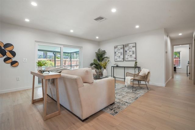 2370 ROBYN COURT, Dunedin, FL 34698