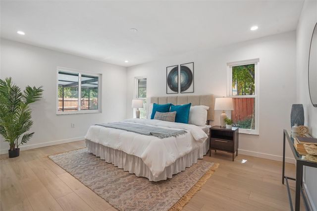 2370 ROBYN COURT, Dunedin, FL 34698