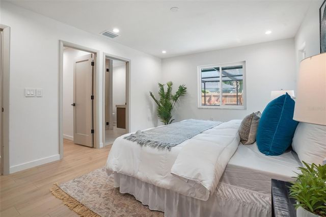 2370 ROBYN COURT, Dunedin, FL 34698