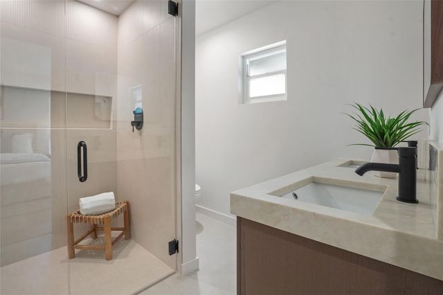 2370 ROBYN COURT, Dunedin, FL 34698