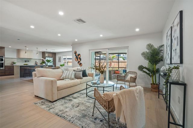 2370 ROBYN COURT, Dunedin, FL 34698