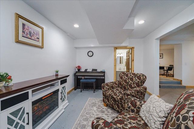 925 Constance Boulevard NE, Andover, MN 55304