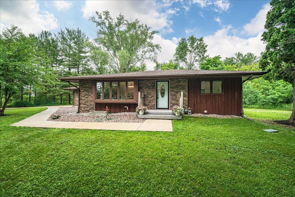 925 Constance Boulevard NE, Andover, MN 55304 — photo 2