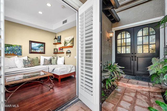 796 Sterling Hills Drive, Camarillo, CA 93010