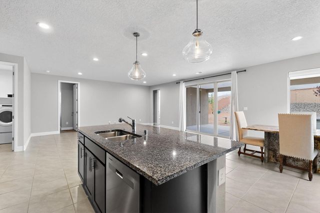 9105 Cambrils Drive NW, Albuquerque, NM 87114