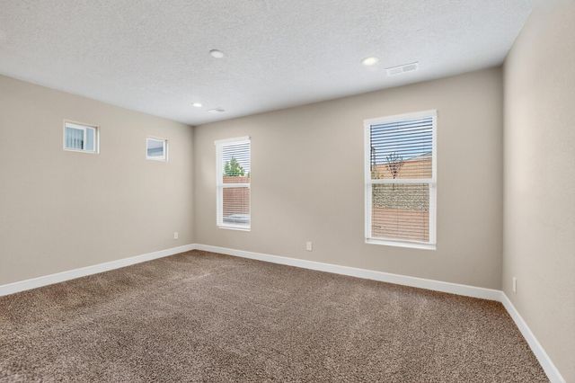 9105 Cambrils Drive NW, Albuquerque, NM 87114