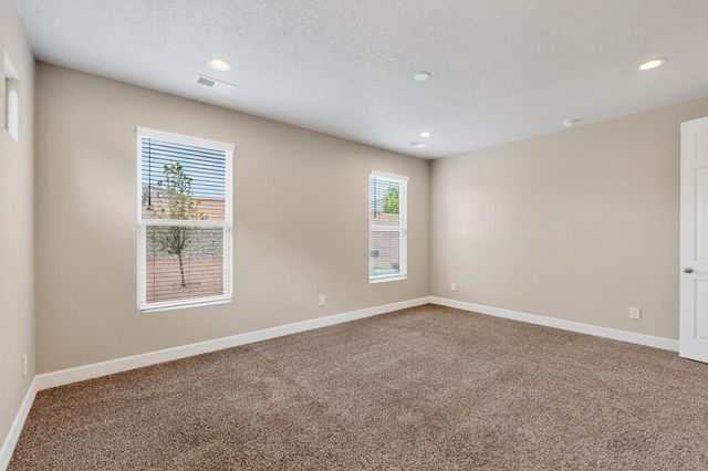 9105 Cambrils Drive NW, Albuquerque, NM 87114