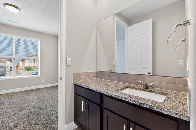 9105 Cambrils Drive NW, Albuquerque, NM 87114