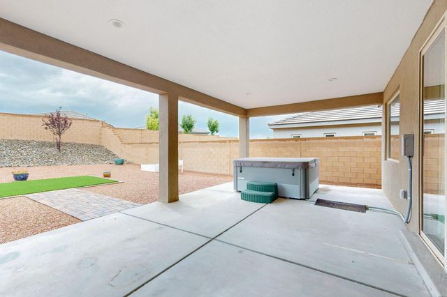 9105 Cambrils Drive NW, Albuquerque, NM 87114