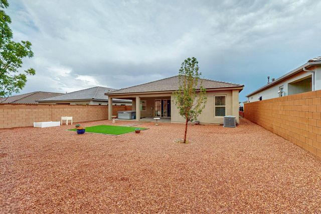 9105 Cambrils Drive NW, Albuquerque, NM 87114