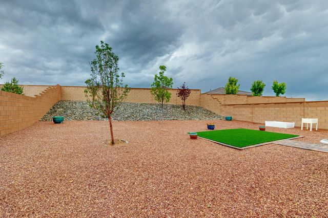 9105 Cambrils Drive NW, Albuquerque, NM 87114