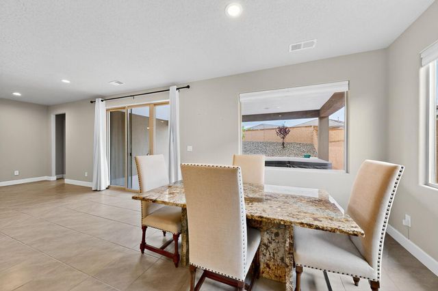 9105 Cambrils Drive NW, Albuquerque, NM 87114