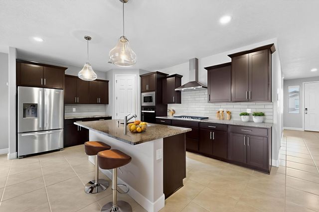 9105 Cambrils Drive NW, Albuquerque, NM 87114