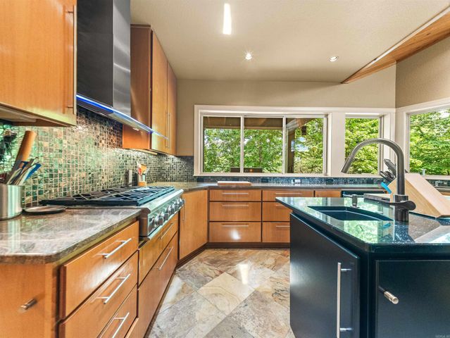 11 Paraiso Lane, Hot Springs Village, AR 71909