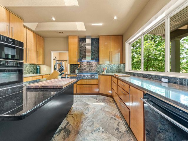 11 Paraiso Lane, Hot Springs Village, AR 71909
