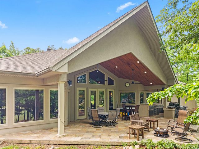 11 Paraiso Lane, Hot Springs Village, AR 71909