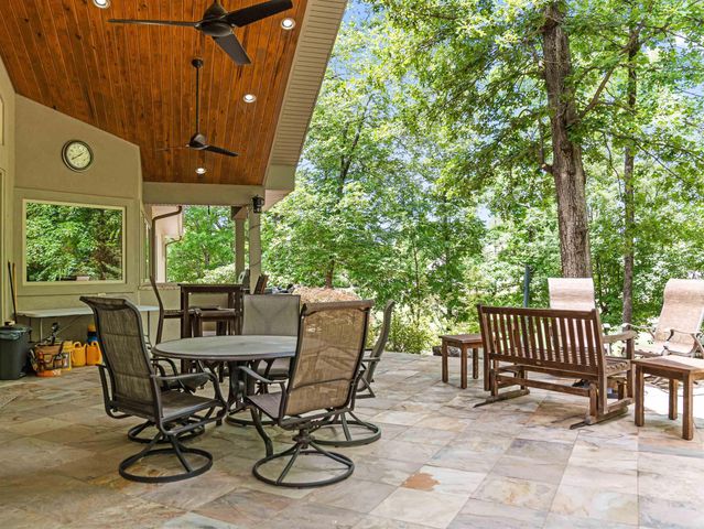 11 Paraiso Lane, Hot Springs Village, AR 71909