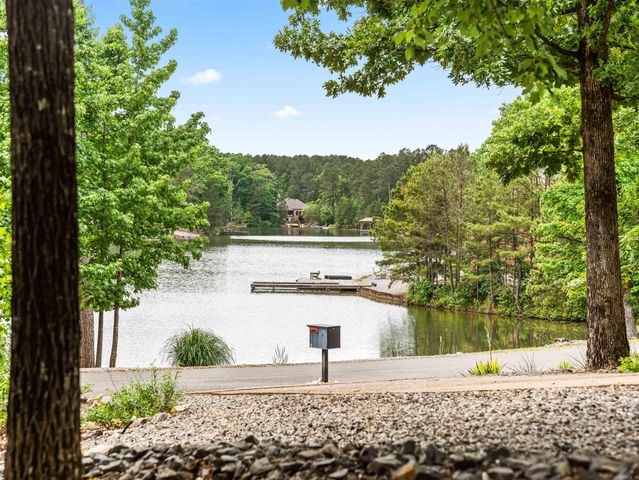 11 Paraiso Lane, Hot Springs Village, AR 71909
