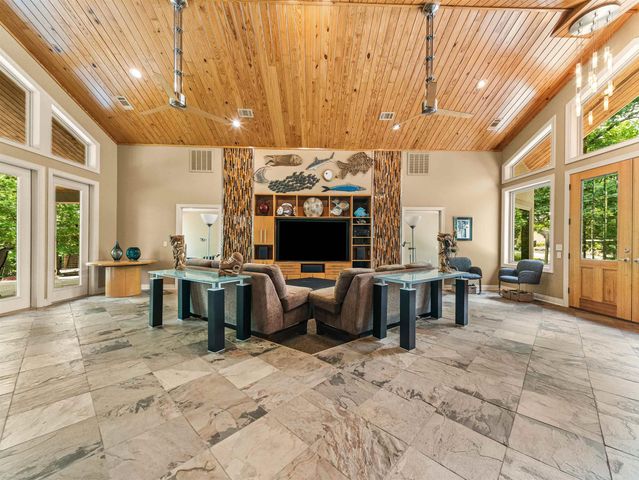 11 Paraiso Lane, Hot Springs Village, AR 71909