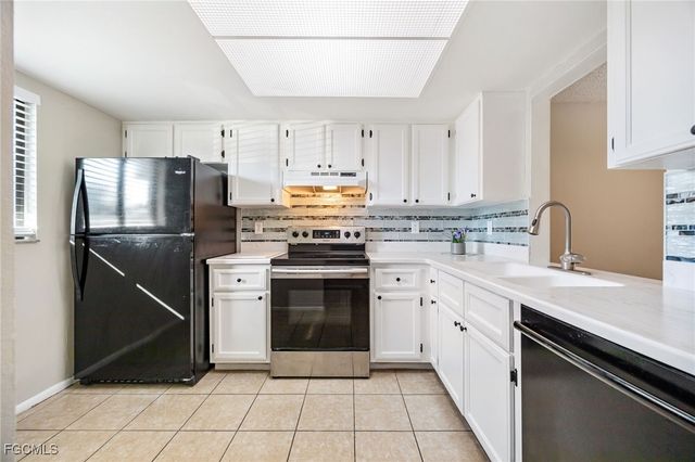 423 Cape Coral PKWY W 102, Cape Coral, FL 33914