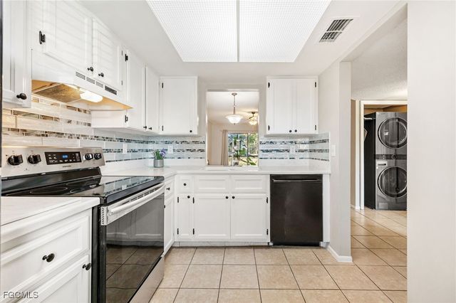 423 Cape Coral PKWY W 102, Cape Coral, FL 33914