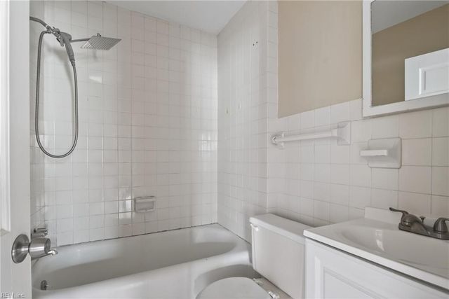 1017 Little Bay AVE, Norfolk, VA 23503