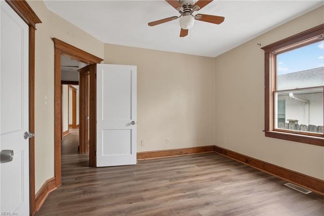 1017 Little Bay AVE, Norfolk, VA 23503