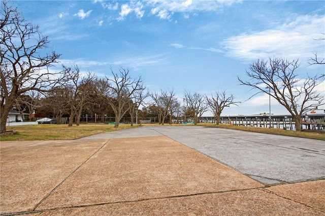 1017 Little Bay AVE, Norfolk, VA 23503