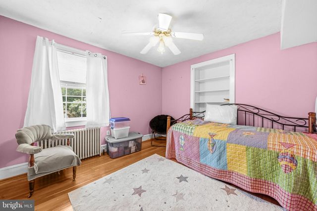 606 EDWARDS FERRY RD NE, Leesburg, VA 20176