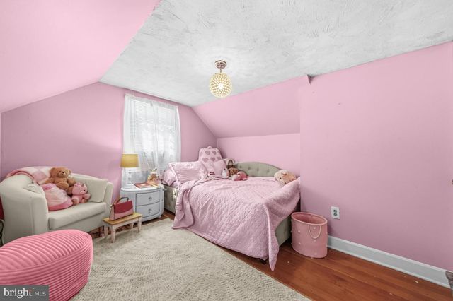 606 EDWARDS FERRY RD NE, Leesburg, VA 20176