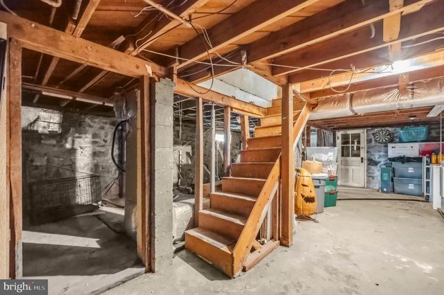 606 EDWARDS FERRY RD NE, Leesburg, VA 20176