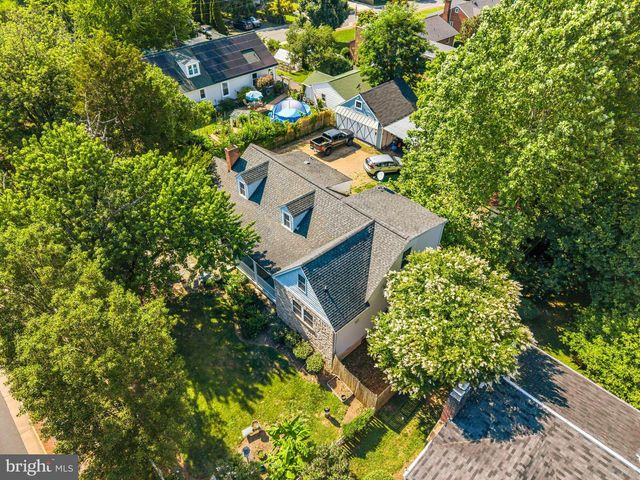 606 EDWARDS FERRY RD NE, Leesburg, VA 20176
