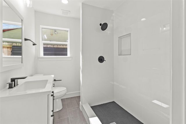 3030 Roe Drive, Houston, TX 77087