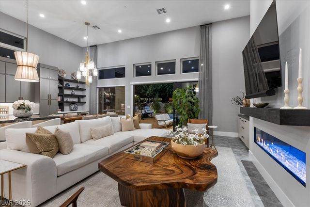 10806 White Clay Drive, Las Vegas, NV 89135