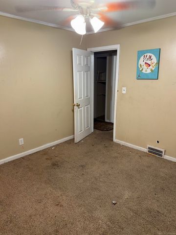 5566 LAKEPOINTE S S. CHANDLER PARK Street, Detroit, MI 48224