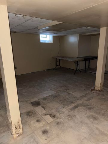 5566 LAKEPOINTE S S. CHANDLER PARK Street, Detroit, MI 48224