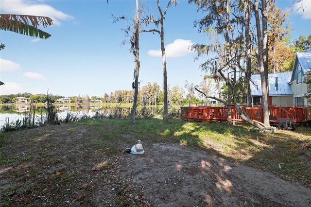 8111 N MOBLEY ROAD, Odessa, FL 33556